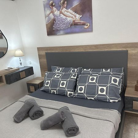 Meli Μaisonette Villa Pefkochori Bagian luar foto
